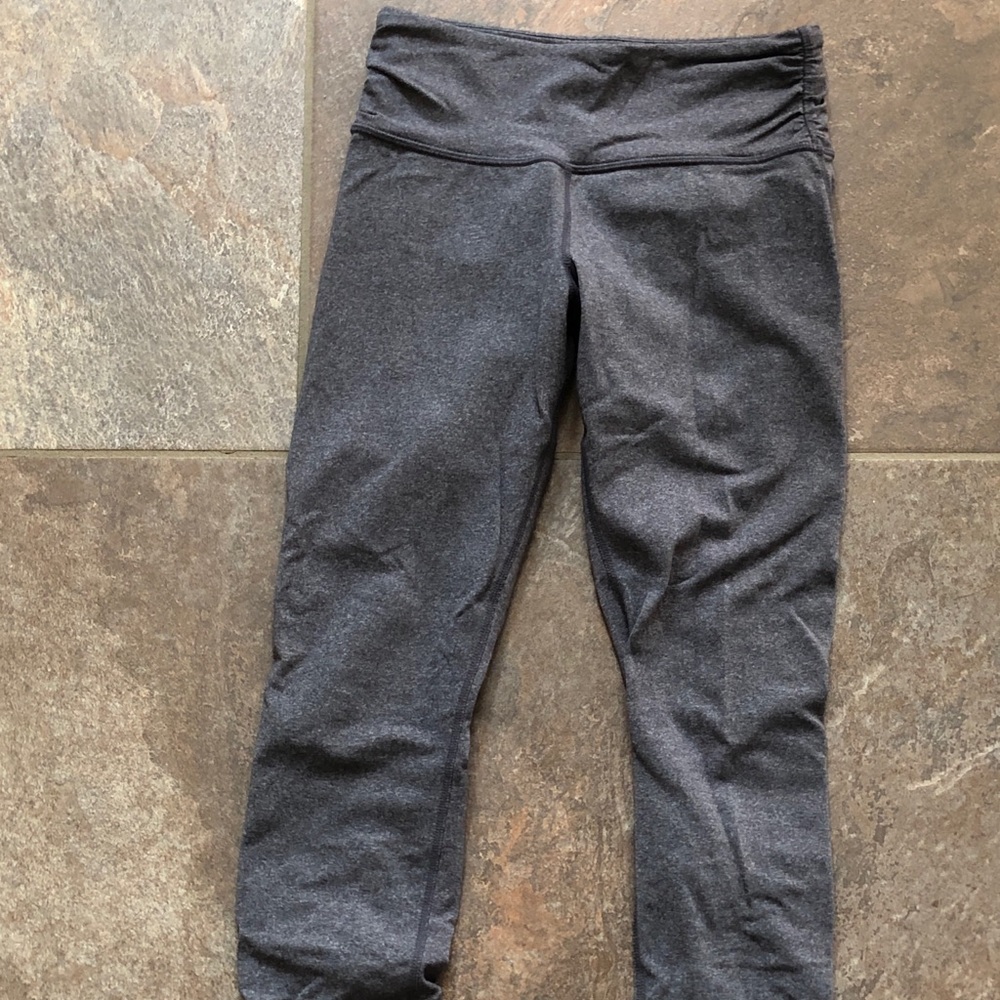 Lululemon gray leggings with zipper detail